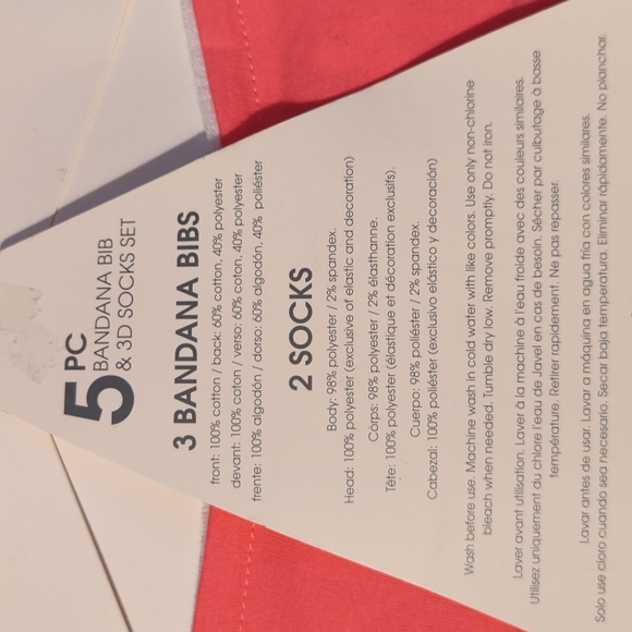 Baby Elements 5 piece Bandana Bib  and 3D Sock Set Cats Hearts Pink - Picture 5 of 7